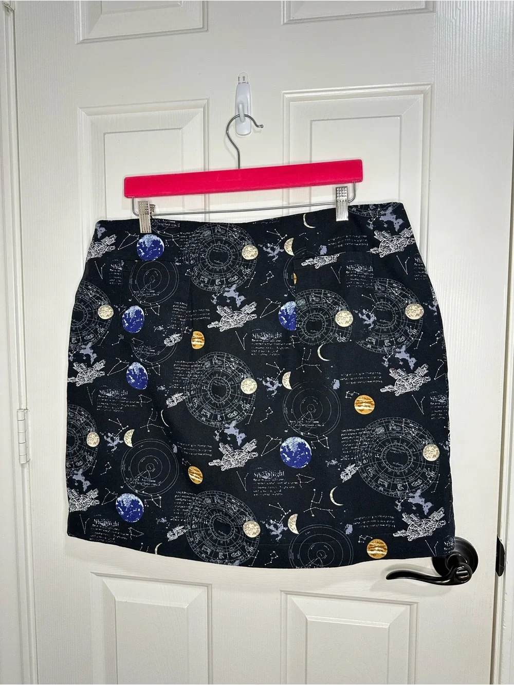 Vintage Outpost Black Space Astrology Novelty Print Skirt Chore Pockets Science
